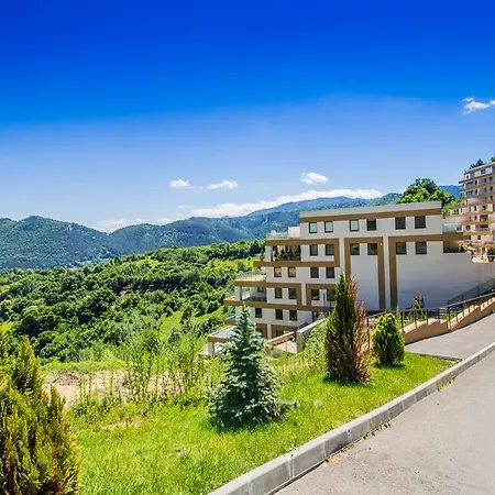 Seasons Mountain Брашов